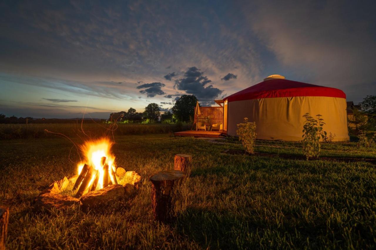 Izera Glamping Adults - Luksusowe Jurty&Spa Gajowka  Ngoại thất bức ảnh