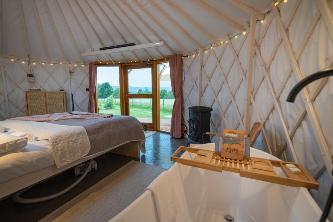 Izera Glamping Adults - Luksusowe Jurty&Spa Gajowka  Ngoại thất bức ảnh